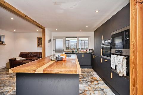 2 bedroom bungalow for sale, Mayfield Drive, Newport, Isle of Wight, PO30