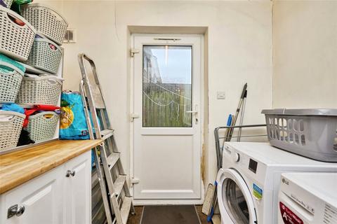 5 bedroom semi-detached house for sale, Nodes Road, Cowes, Isle of Wight, PO31