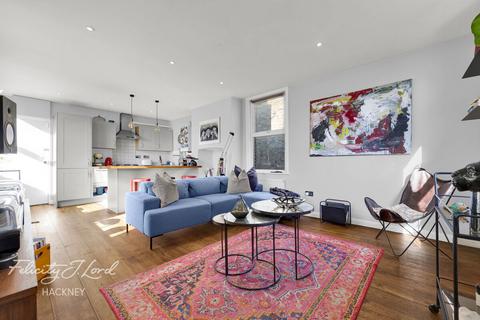 2 bedroom flat for sale, Kingsland Road, London E8