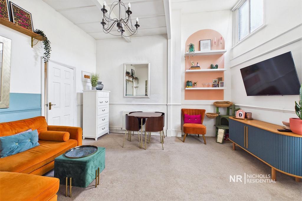Lounge / Dining Room