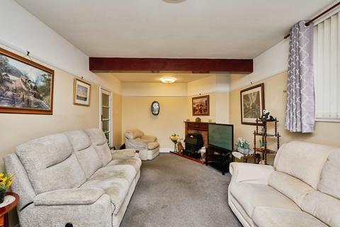 undefined, Horsebridge Hill, Newport, Isle of Wight, PO30