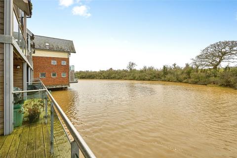 4 bedroom end of terrace house for sale, Heron Square, Newport, Isle of Wight, PO30