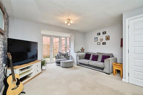 3 bedroom end of terrace house for sale, Beauchamp Drive, Newport, Isle of Wight, PO30