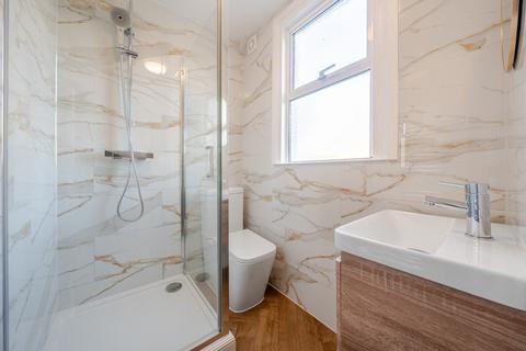 1 bedroom flat for sale, Ringford Road, London, SW18