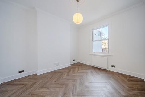 1 bedroom flat for sale, Ringford Road, London, SW18