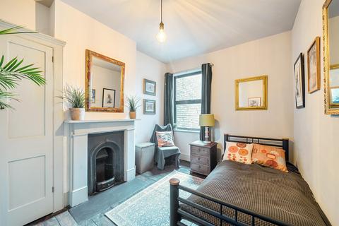 undefined, Lytton Road, London