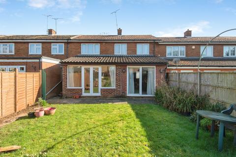 3 bedroom terraced house for sale, Russell Close, Stevenage