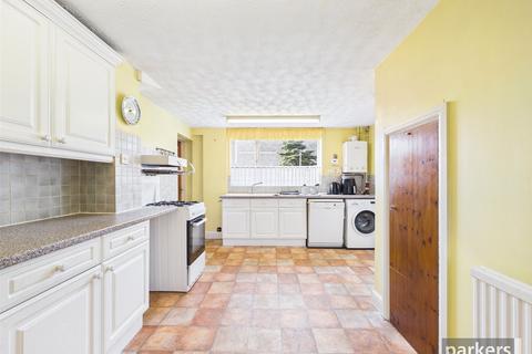 undefined, Howth Drive, Reading RG5