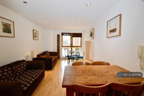 2 bedroom flat to rent, Balmoral Place, Hunslet, Leeds, LS10