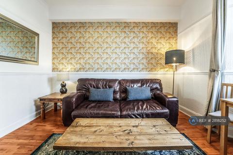 undefined, Piersfield Grove, Edinburgh, EH8
