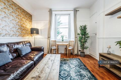undefined, Piersfield Grove, Edinburgh, EH8