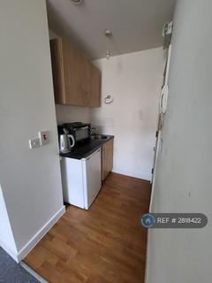 1 bedroom in a house share to rent, High Street, Bedford, MK40