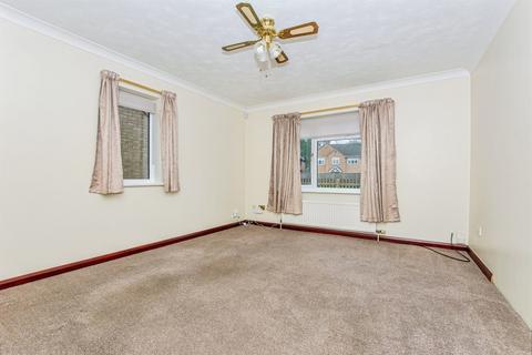 2 bedroom detached bungalow for sale, Woodlands Court, WISBECH