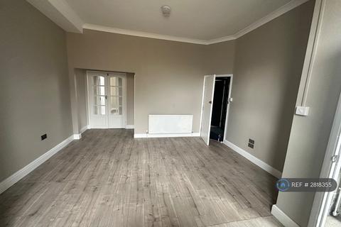 2 bedroom flat to rent, Green Lane, Goodmayes, IG3