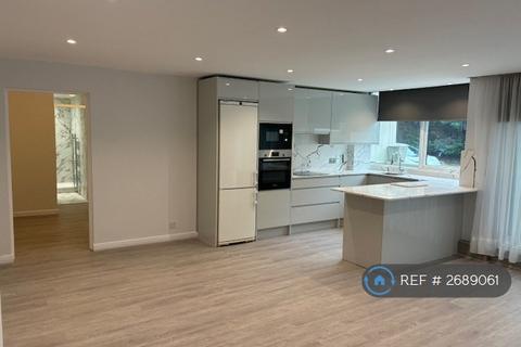 2 bedroom flat to rent, Hendon Hall Court, London, NW4