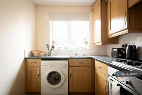 3 bedroom detached house to rent, Brentleigh Way, Stoke-On-Trent, ST1