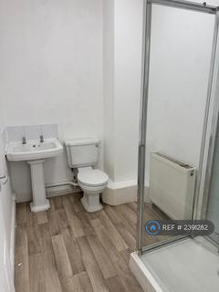 1 bedroom flat to rent, High St, Gillingham, ME7