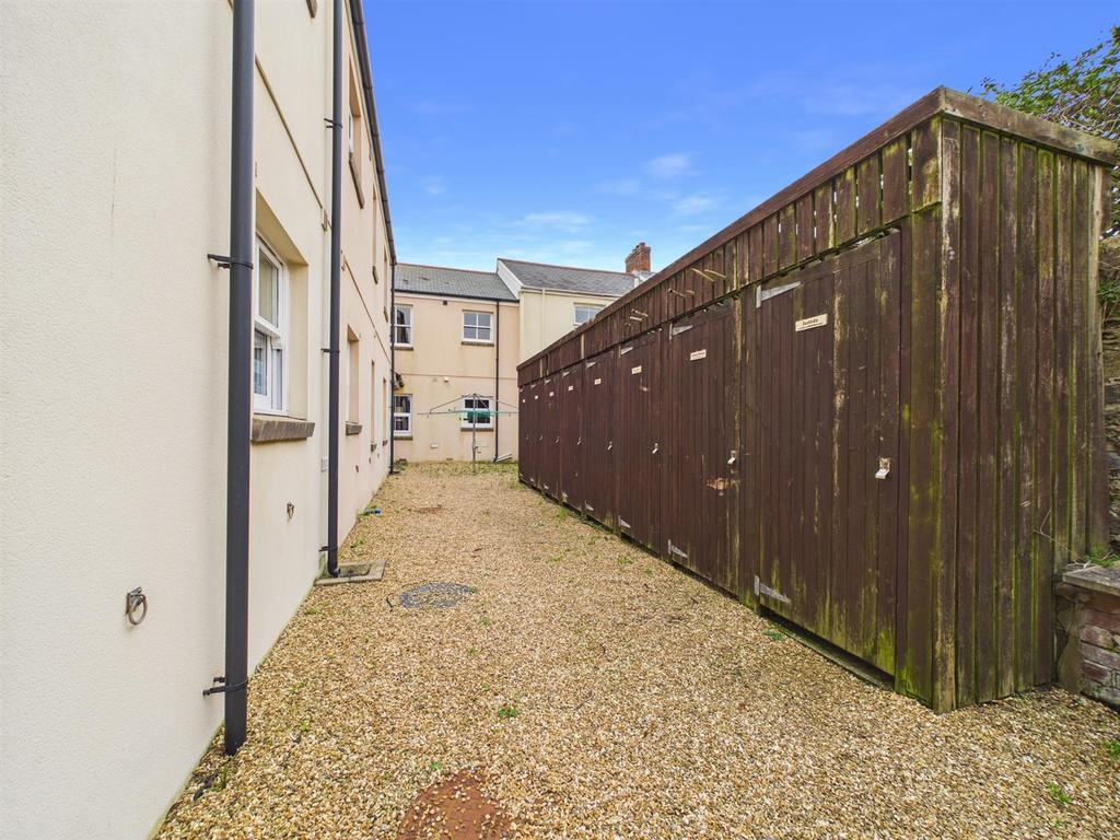 Communal Garden &amp; Storage