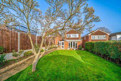 3 bedroom semi-detached house for sale, Abberley Avenue, Stourport-On-Severn, DY13