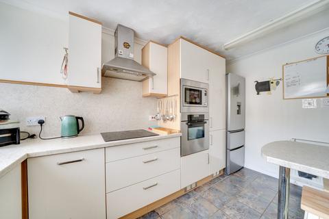 3 bedroom semi-detached house for sale, Abberley Avenue, Stourport-On-Severn, DY13