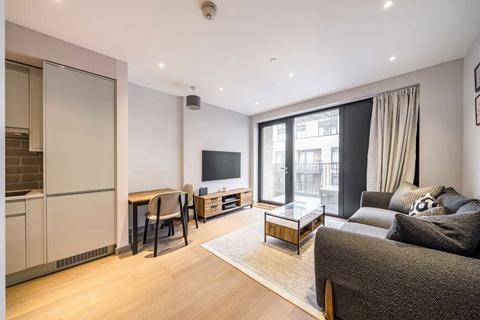 Bellwether Lane, London SW18