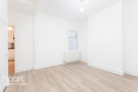 2 bedroom flat for sale, Northwood Road, Thornton Heath