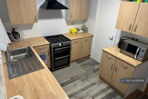 2 bedroom terraced house to rent, Haydon Place, Newcastle Upon Tyne, NE5