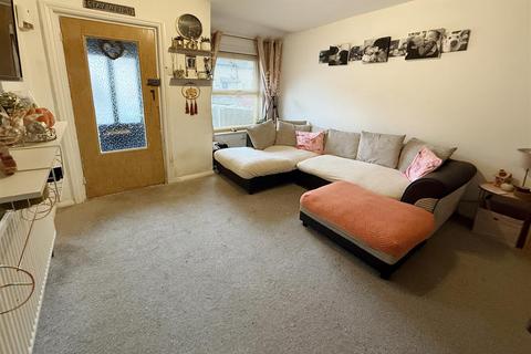 2 bedroom terraced house for sale, Nelson Avenue, Tonbridge