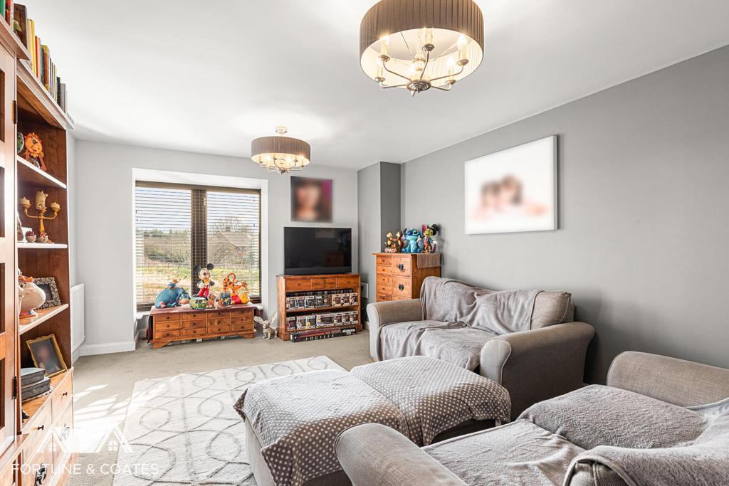 Medlar Close 23.jpg