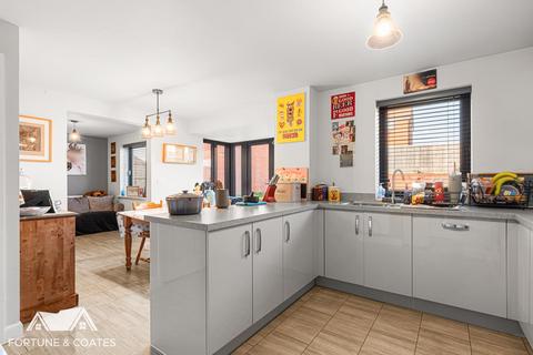 undefined, Medlar Close, Harlow