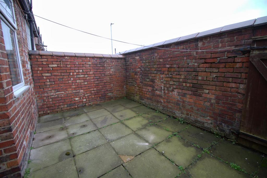 Rear yard.jpg