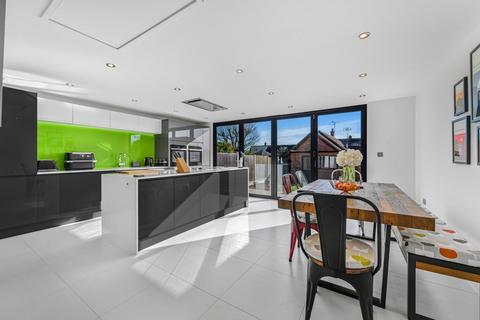 4 bedroom detached house for sale, Highfields, Dunmow, Essex