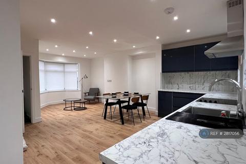 3 bedroom end of terrace house to rent, Altbridge Road, Liverpool, L36
