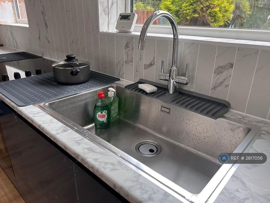 Large Sink