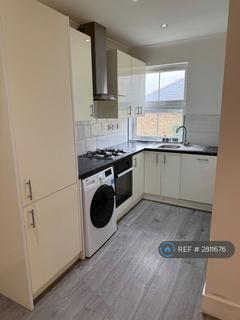 3 bedroom maisonette to rent, St. Stephens Road, West Drayton, UB7