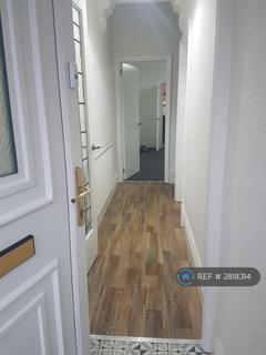 2 bedroom terraced house to rent, Avondale Road, Darwen, BB3