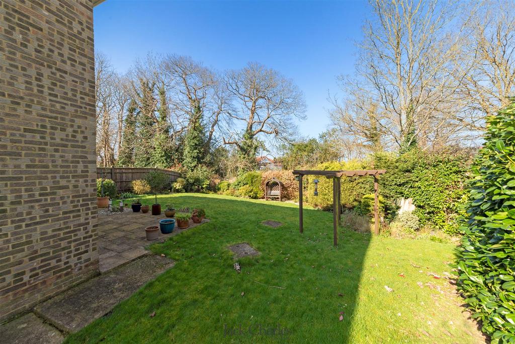 33 Herons Way-37.jpg