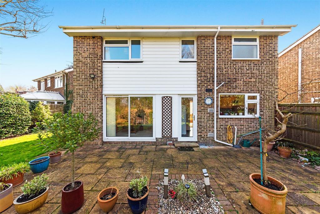 33 Herons Way-44.jpg