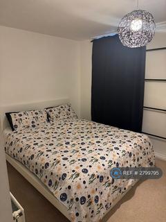 1 bedroom in a flat share to rent, Arments Court, London, SE5