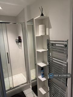1 bedroom in a flat share to rent, Arments Court, London, SE5
