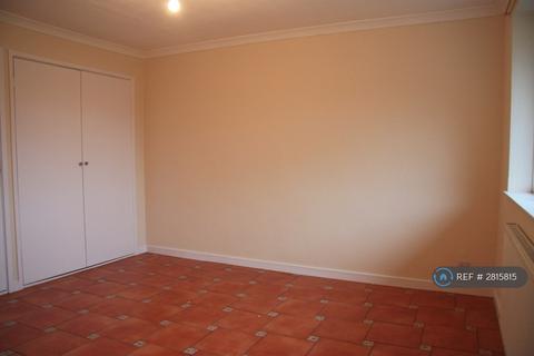 undefined, Walton Road, East Molesey, KT8