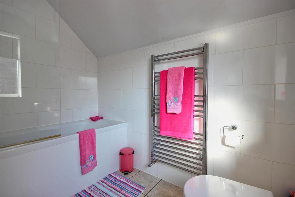 Bathroom/w.c.