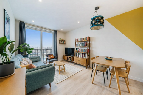 1 bedroom flat to rent, Varcoe Road, London SE16