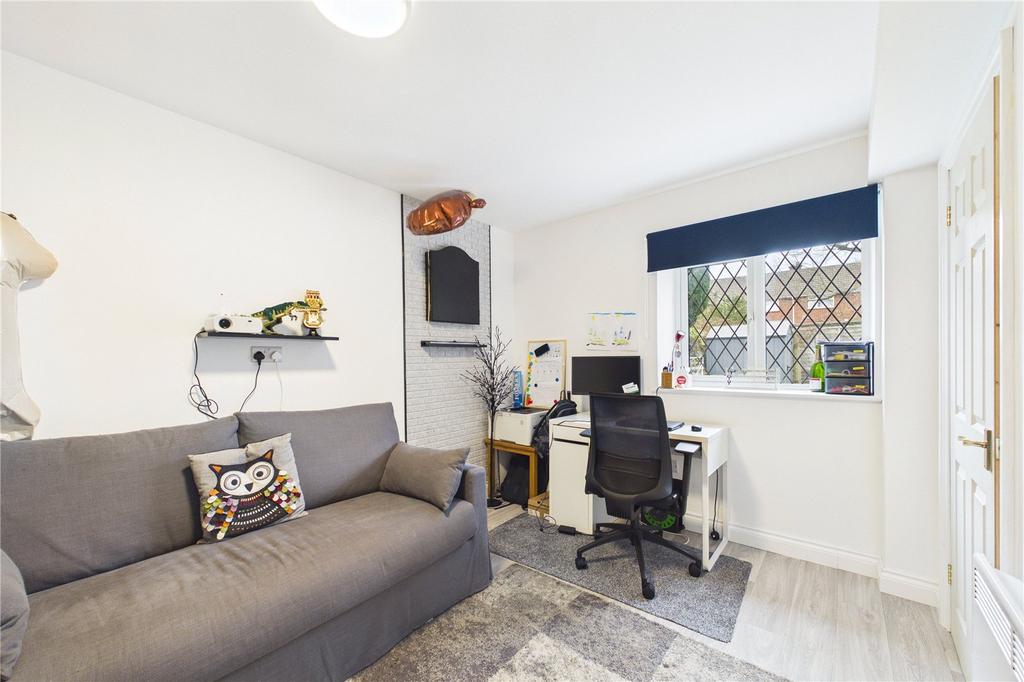 Office/ Bedroom 4