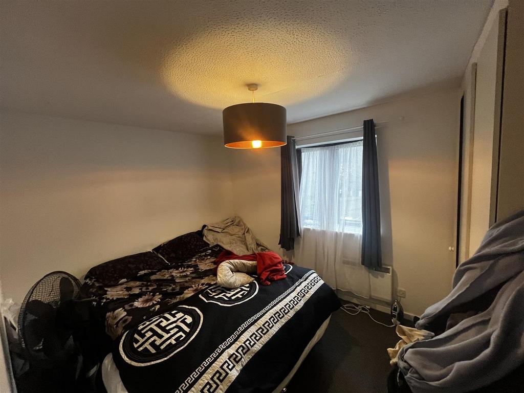 BEDROOM 1 .jpeg