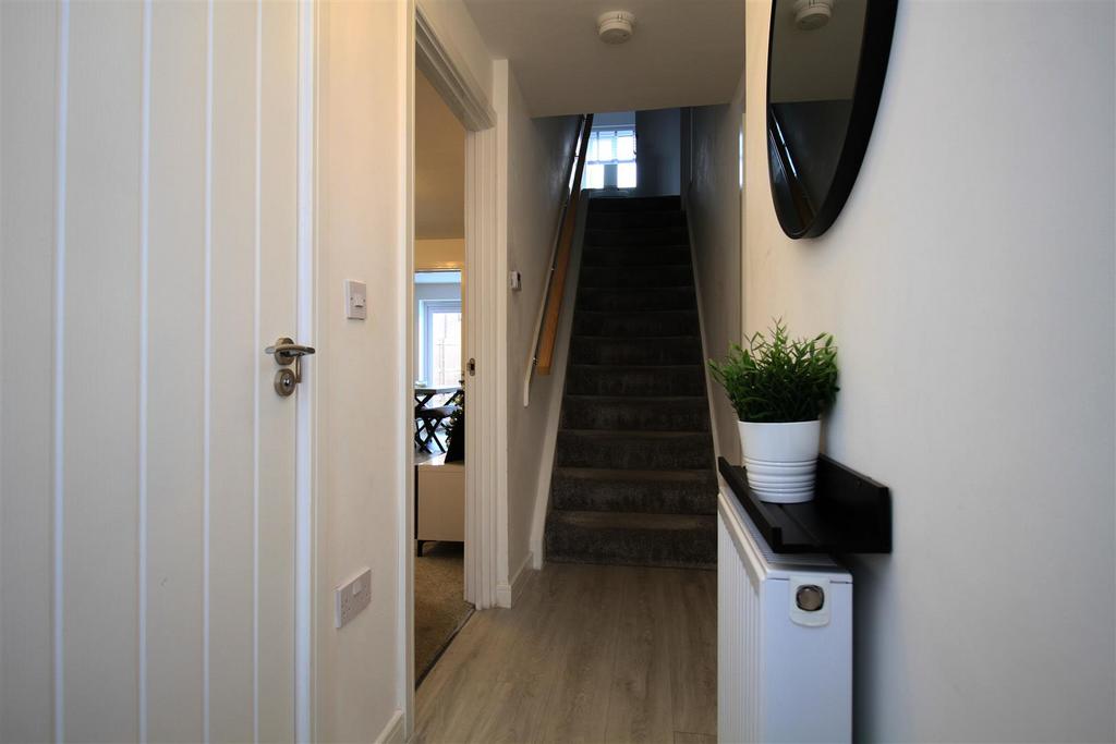Hallway.jpg