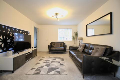 4 bedroom detached house to rent, The Old Dairy, Hyde SK14