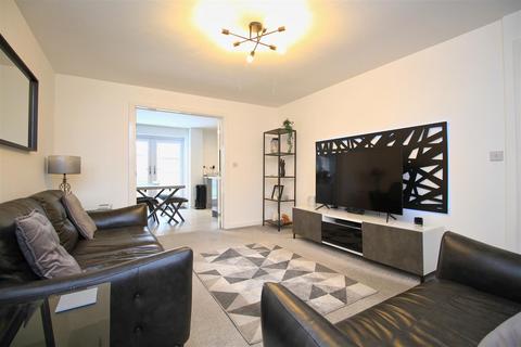 4 bedroom detached house to rent, The Old Dairy, Hyde SK14