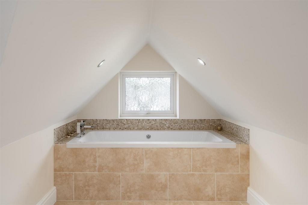 131 Whitefields Road 47.jpg