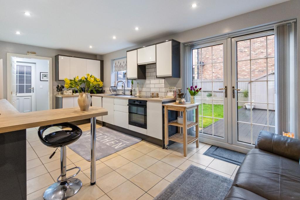 Kitchen/Living Area